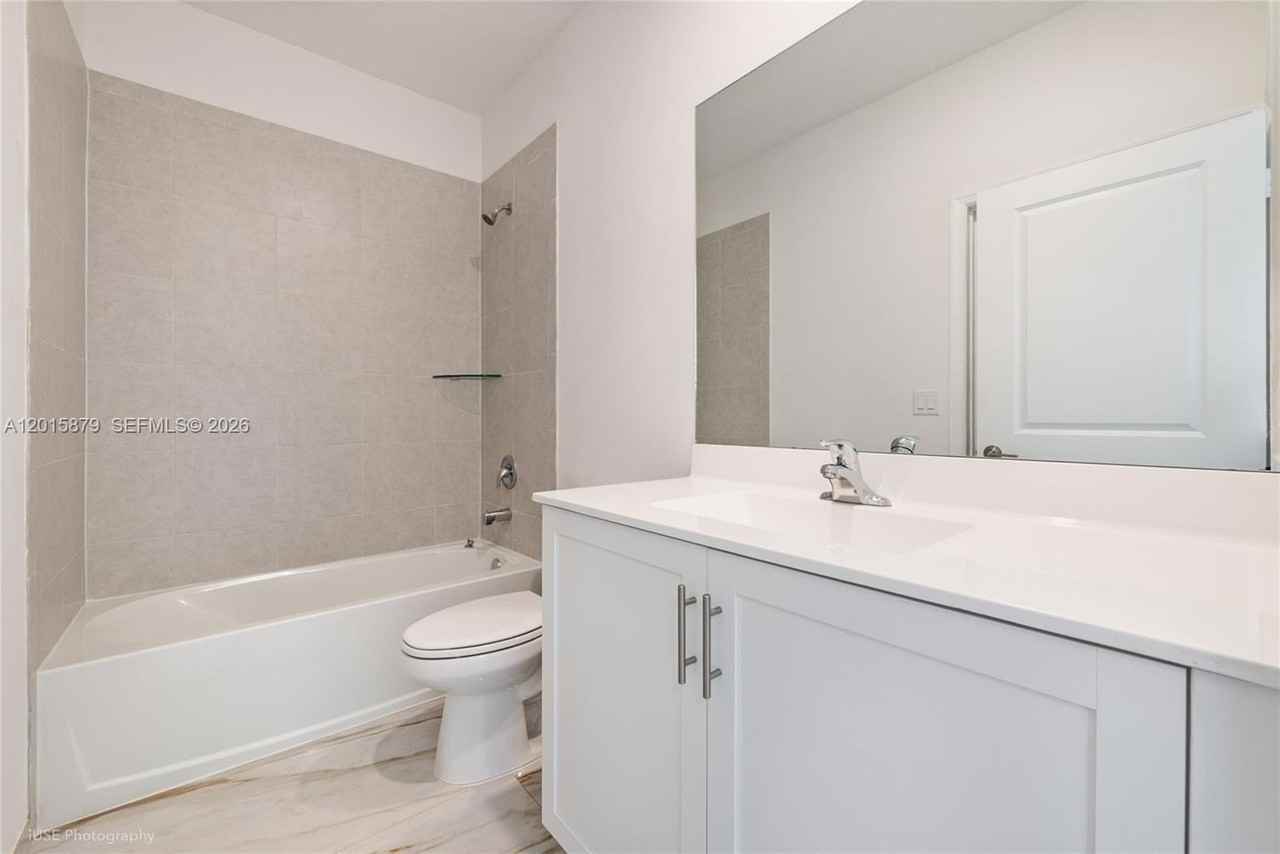28725 Sw 133rd Ct #28725 - Photo 3 of 13