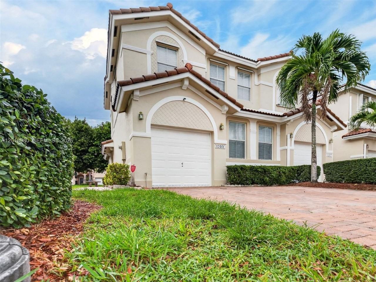 12441 Sw 124th Ter - Photo 2 of 50