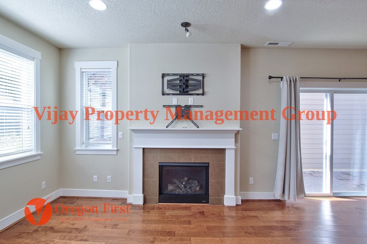 410 Sw Basilone Ter #1 - Photo 3 of 37