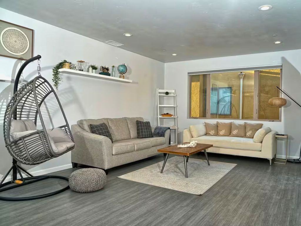4034 Riviera Dr #1 - Photo 3 of 30