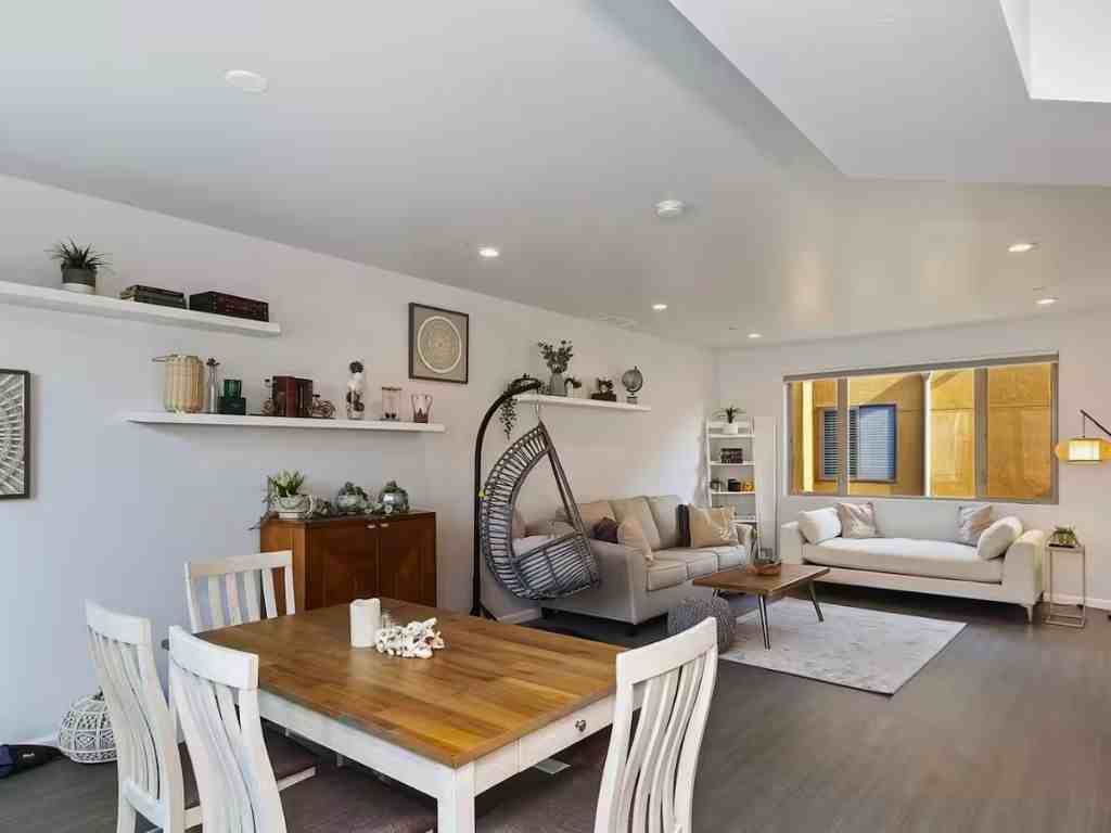 4034 Riviera Dr #1 - Photo 4 of 30