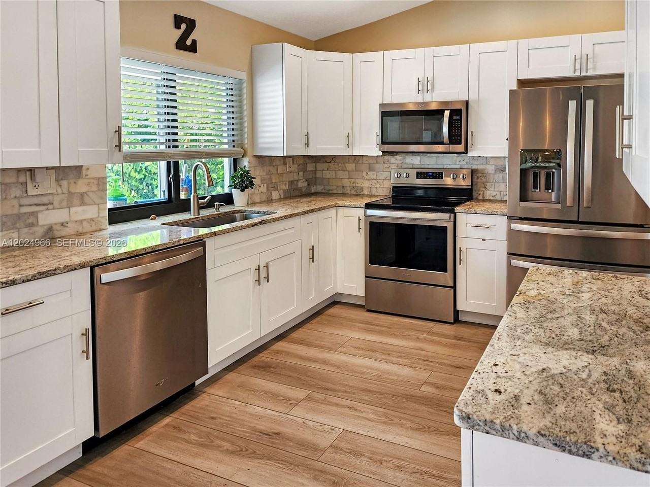 1359 Nw 112th Ter - Photo 5 of 18