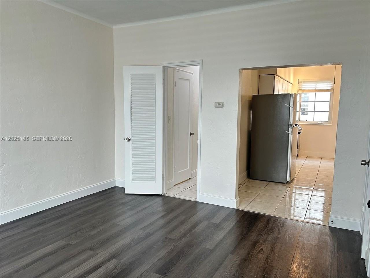 1124 Pennsylvania Ave #4 - Photo 4 of 10