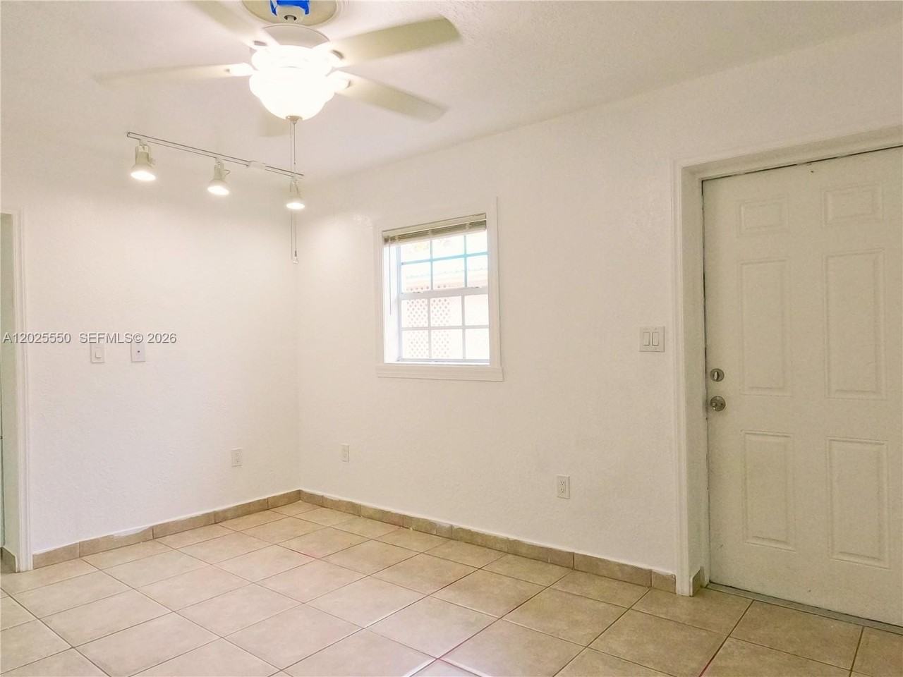 4608 Holt Rd #B - Photo 4 of 20
