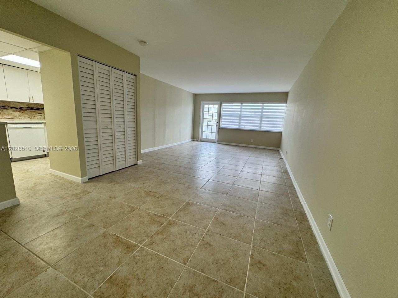 401 Golden Isles Dr #614 - Photo 4 of 50