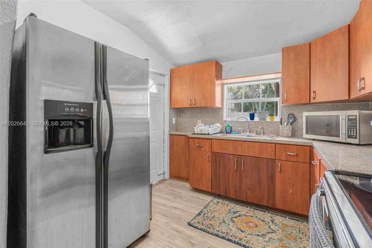 1200 Nw 87th St #1 - Photo 7 of 17