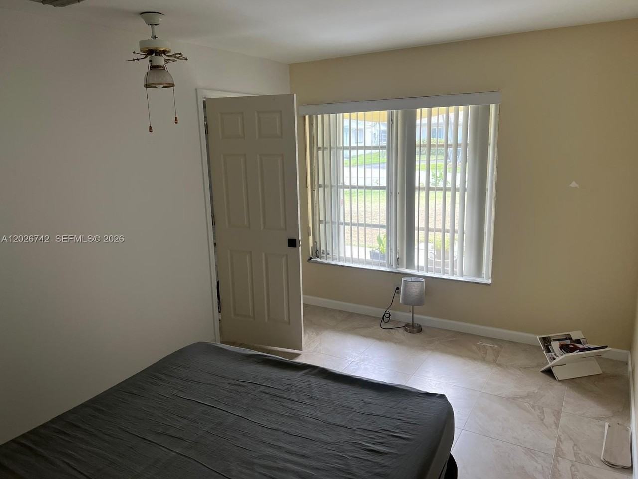 4460 Nw 18th Ave - Photo 6 of 11