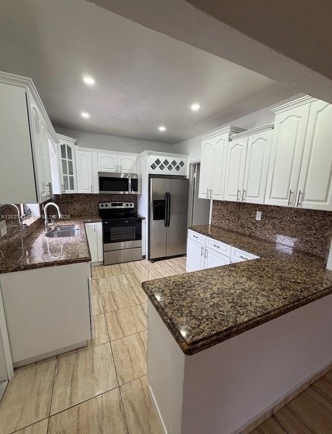 151 W 44th St - Photo 4 of 17