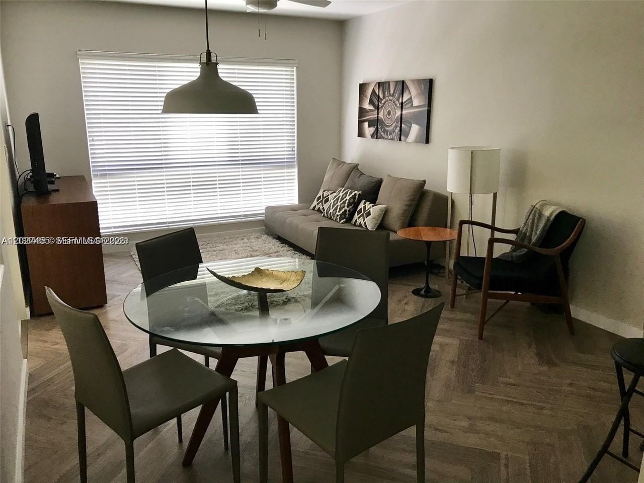 9920 Collins Ave #1 - Photo 4 of 14