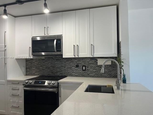 10054 Winding Lake Rd #201 - Photo 4 of 12