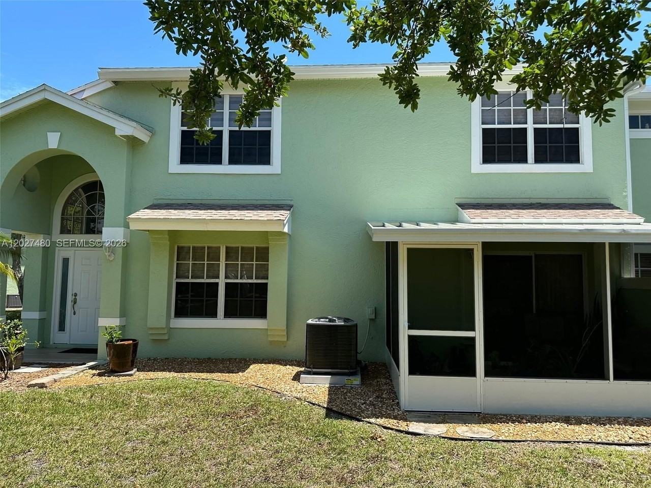 2058 Se Wild Meadow Cir #101 - Photo 2 of 21