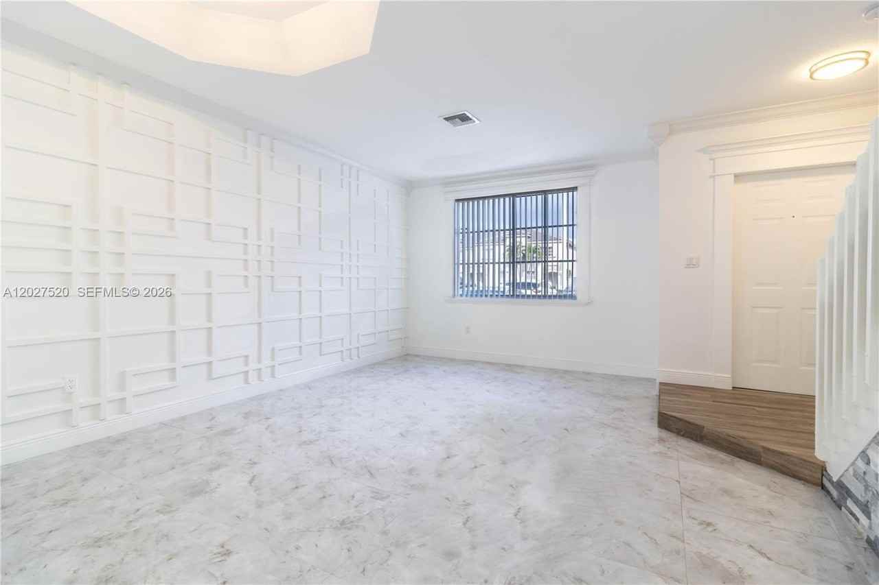 8360 Nw 10th St #3C - Photo 5 of 28