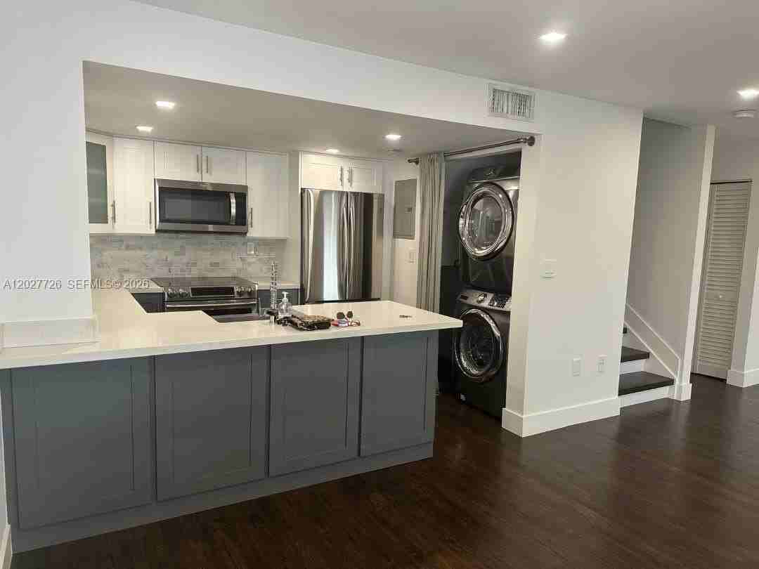 6840 Sw 45th Ln #6 - Photo 5 of 20