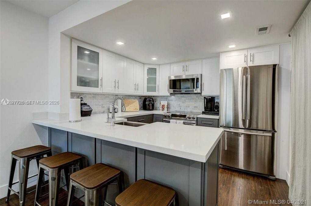 6840 Sw 45th Ln #6 - Photo 6 of 20