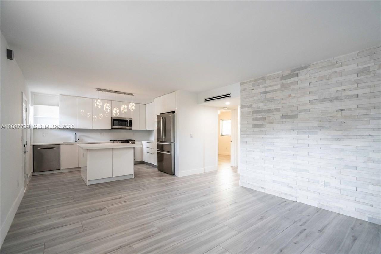 3265 Virginia St #24 - Photo 2 of 27