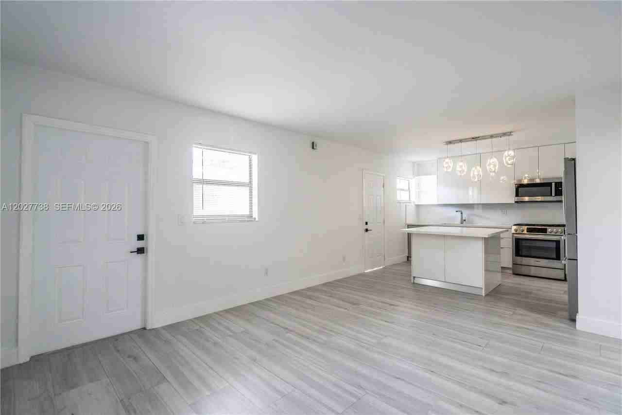 3265 Virginia St #24 - Photo 4 of 27