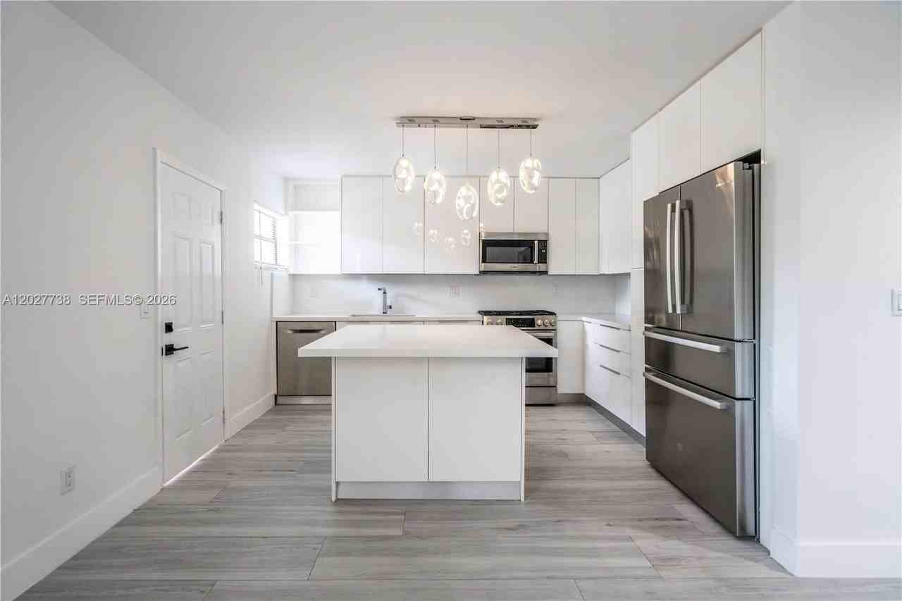 3265 Virginia St #24 - Photo 6 of 27