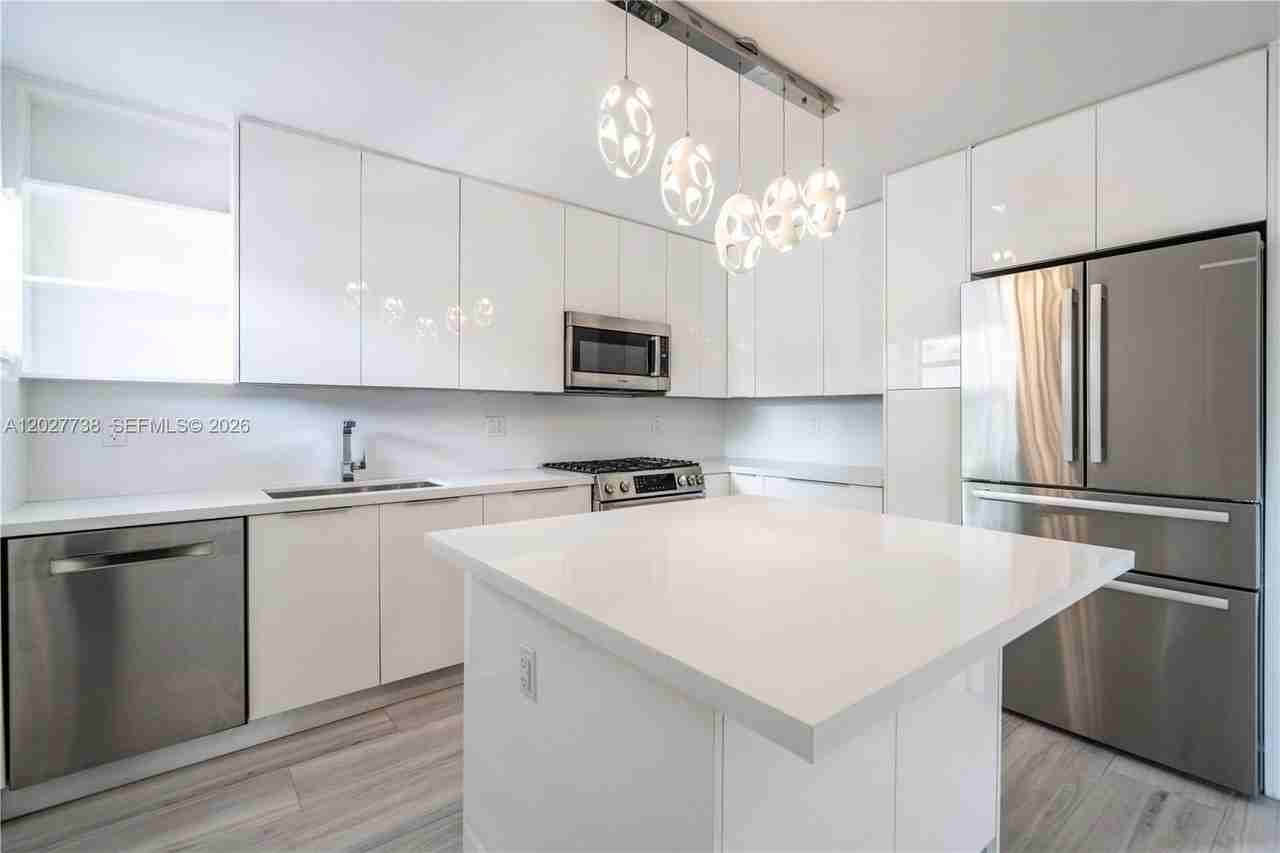 3265 Virginia St #24 - Photo 7 of 27