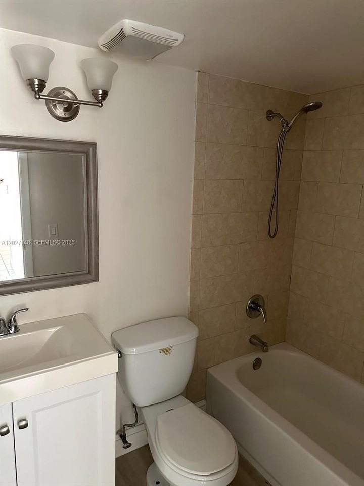 11780 Sw 18th St #219-2 - Photo 6 of 12