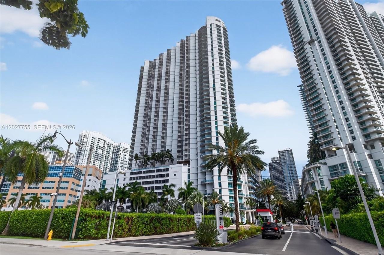 350 S Miami Ave #1705