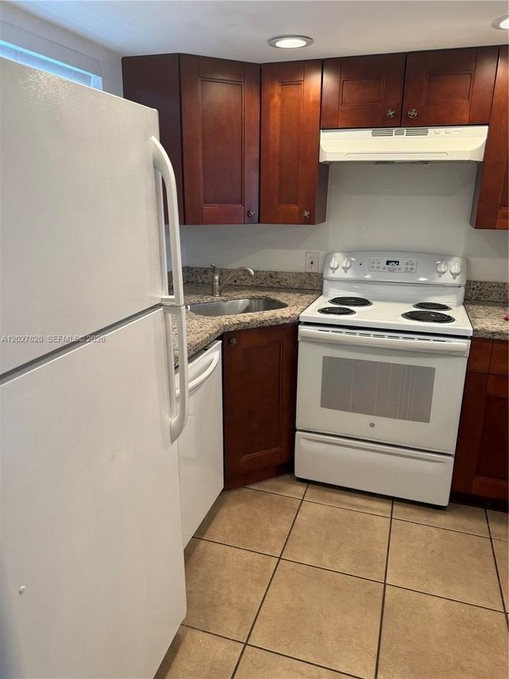 6841 Pembroke Rd #1-5 - Photo 6 of 16