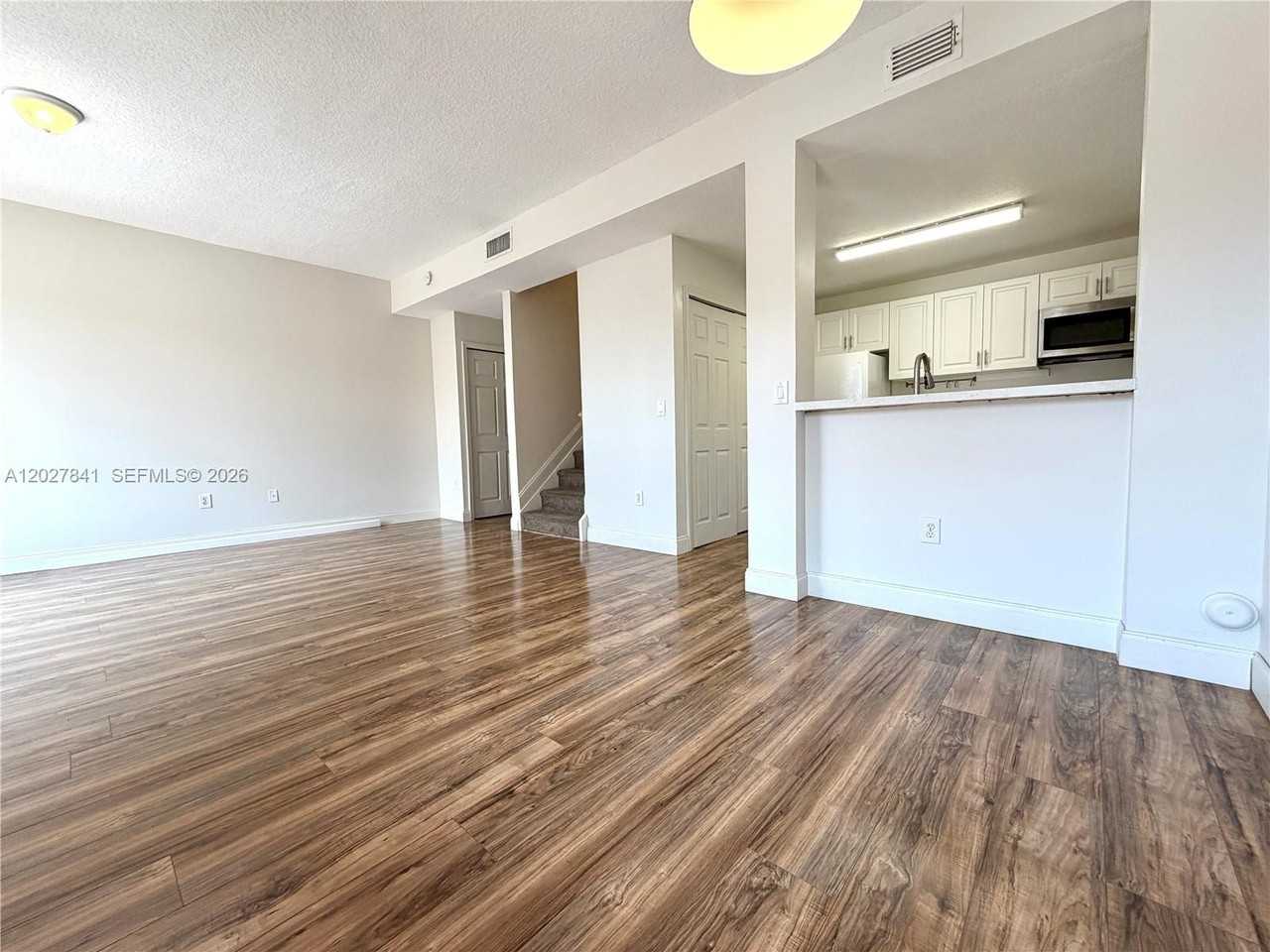 6201 Nw 114th Pl #245 - Photo 4 of 17