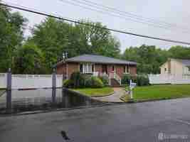 featured image of 301 Matchaponix Rd