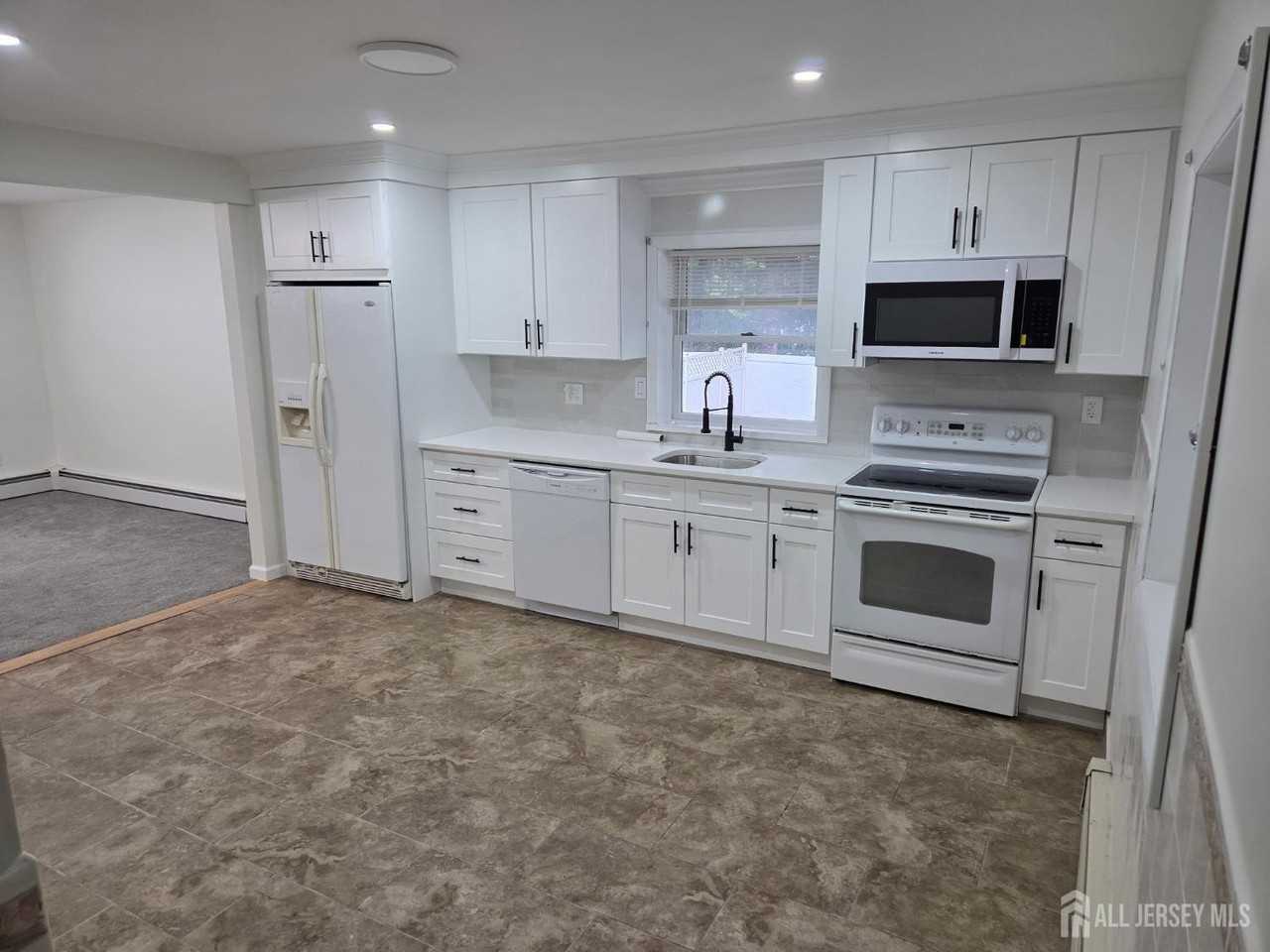 301 Matchaponix Rd - Photo 4 of 16