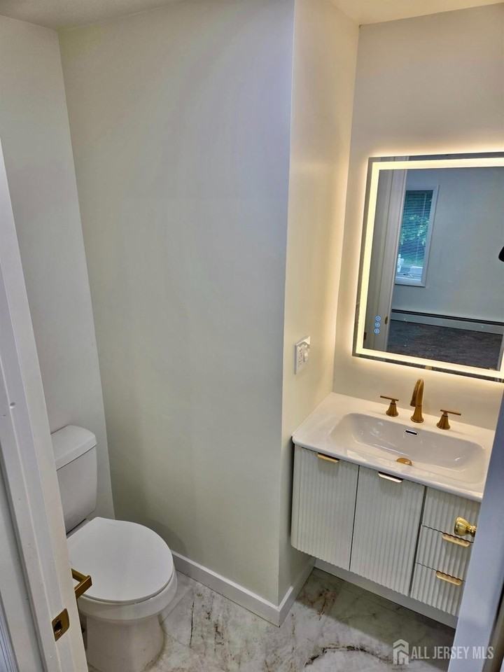 301 Matchaponix Rd - Photo 6 of 16