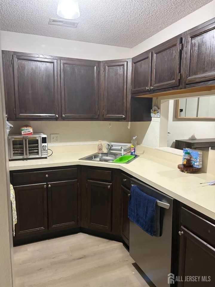 4403 Aberdeen Dr - Photo 6 of 28