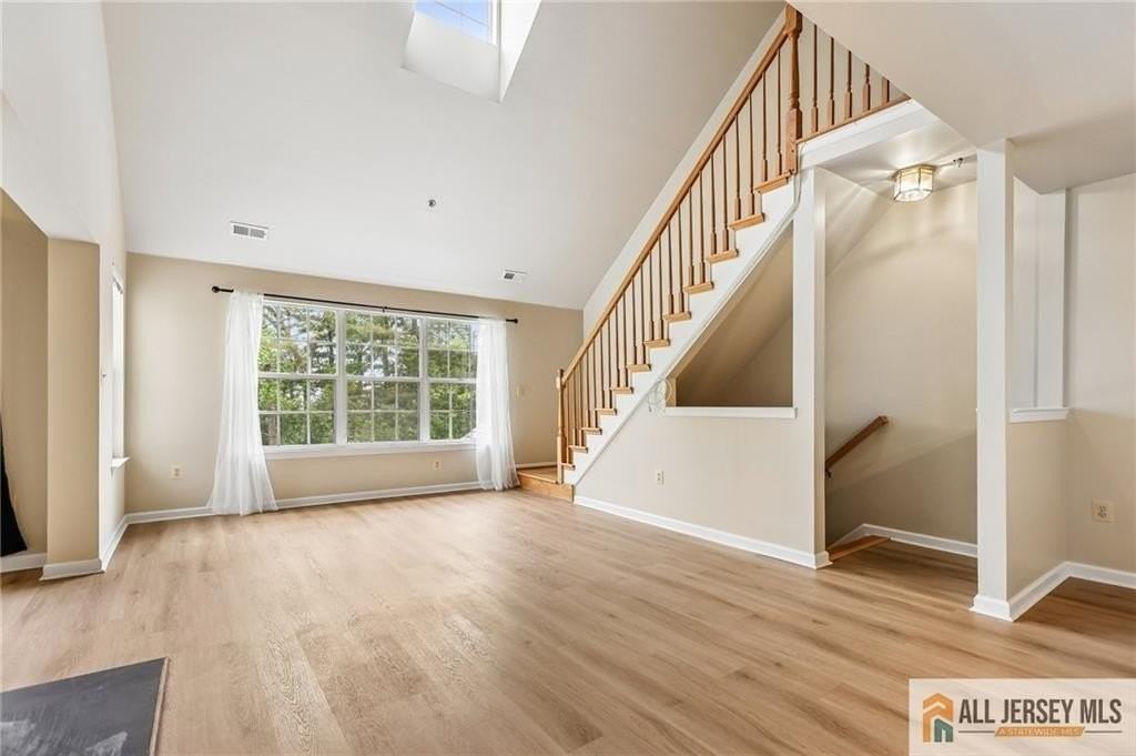 624 Brickhouse Rd - Photo 6 of 43
