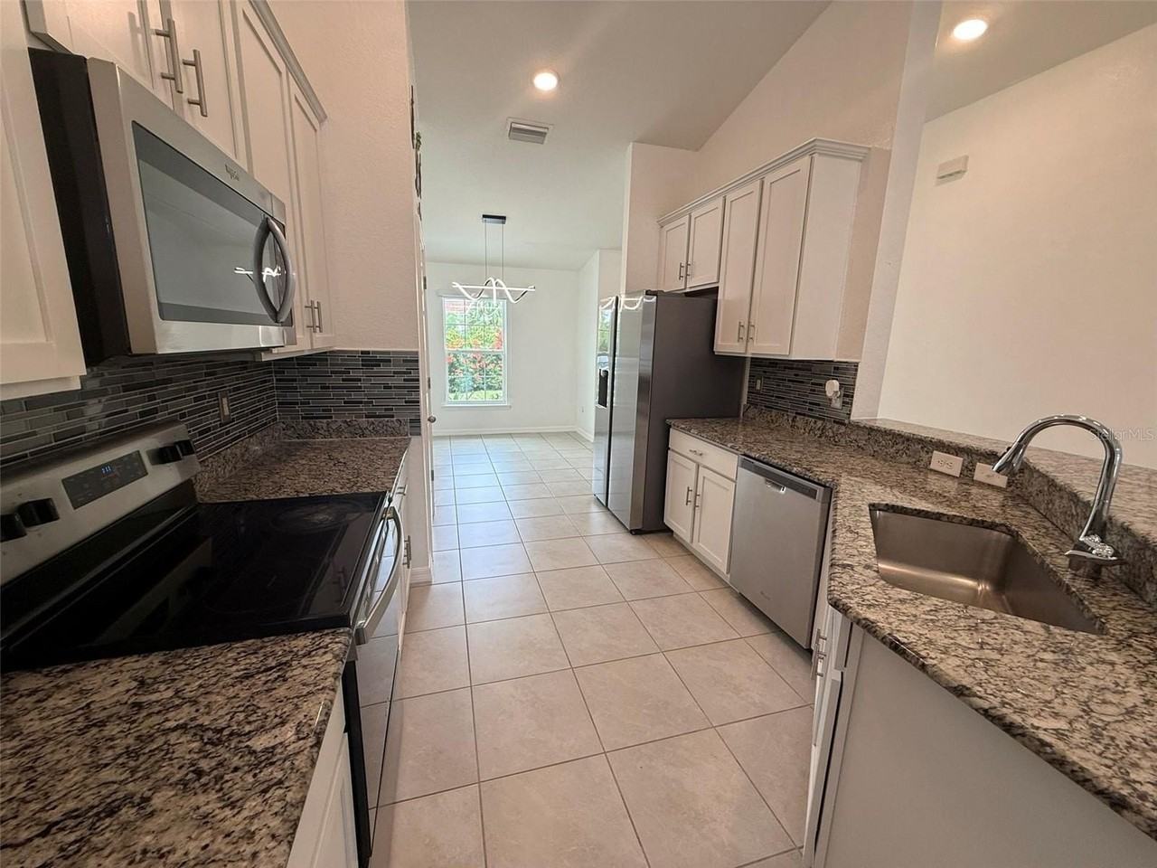 4082 Kenvil Dr - Photo 7 of 23