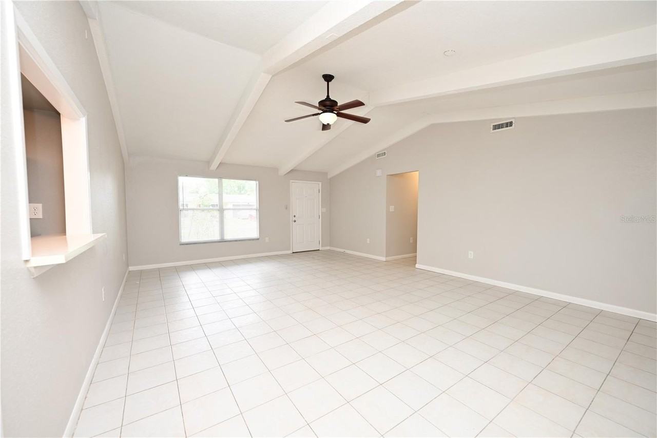 907 Swann Dr - Photo 6 of 50