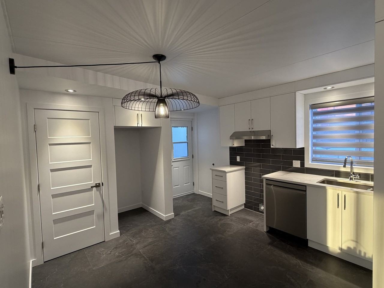 16594 Tsse Richelieu - Photo 2 of 21