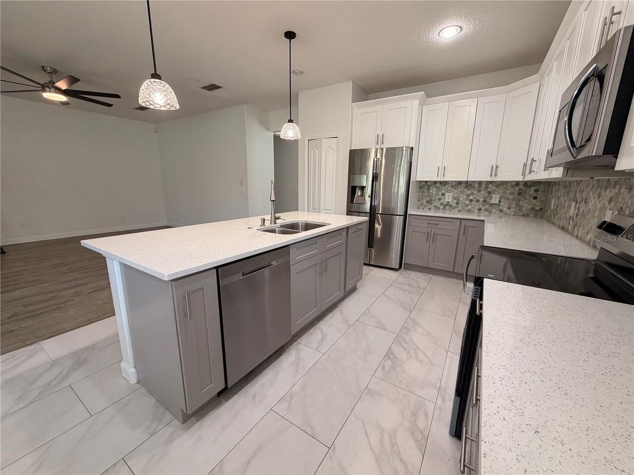 2347 Crosston Cir - Photo 5 of 20