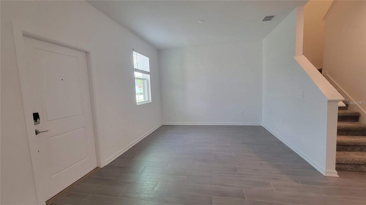 1690 Contentment Loop - Photo 2 of 10
