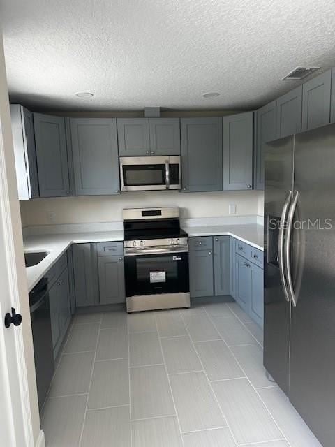 414 Sandpiper Ridge Dr - Photo 3 of 31