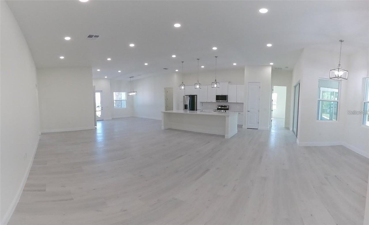163 Blazing Star Ave - Photo 5 of 50