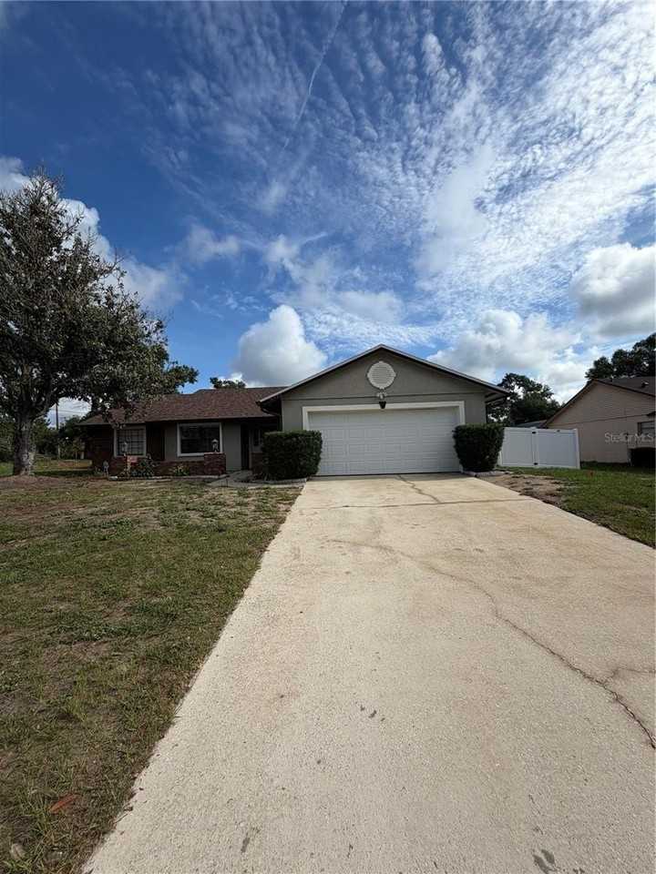 6933 Rembrandt Dr - Photo 4 of 44