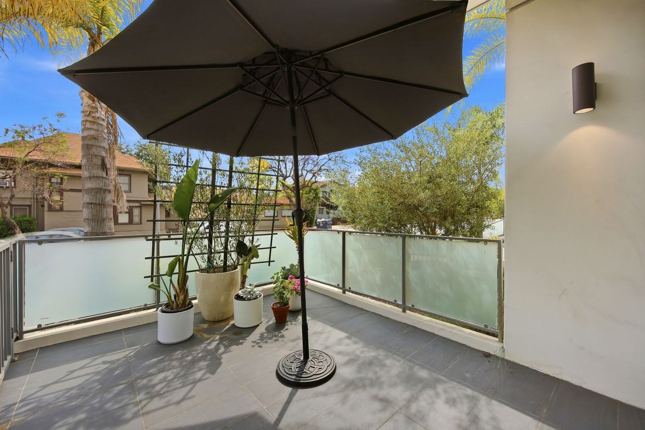 399 E Del Mar Blvd #103 - Photo 6 of 48
