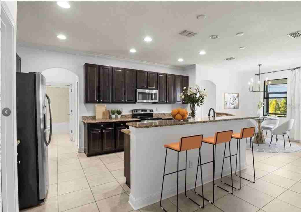 4056 Sunset Lake Dr - Photo 4 of 12
