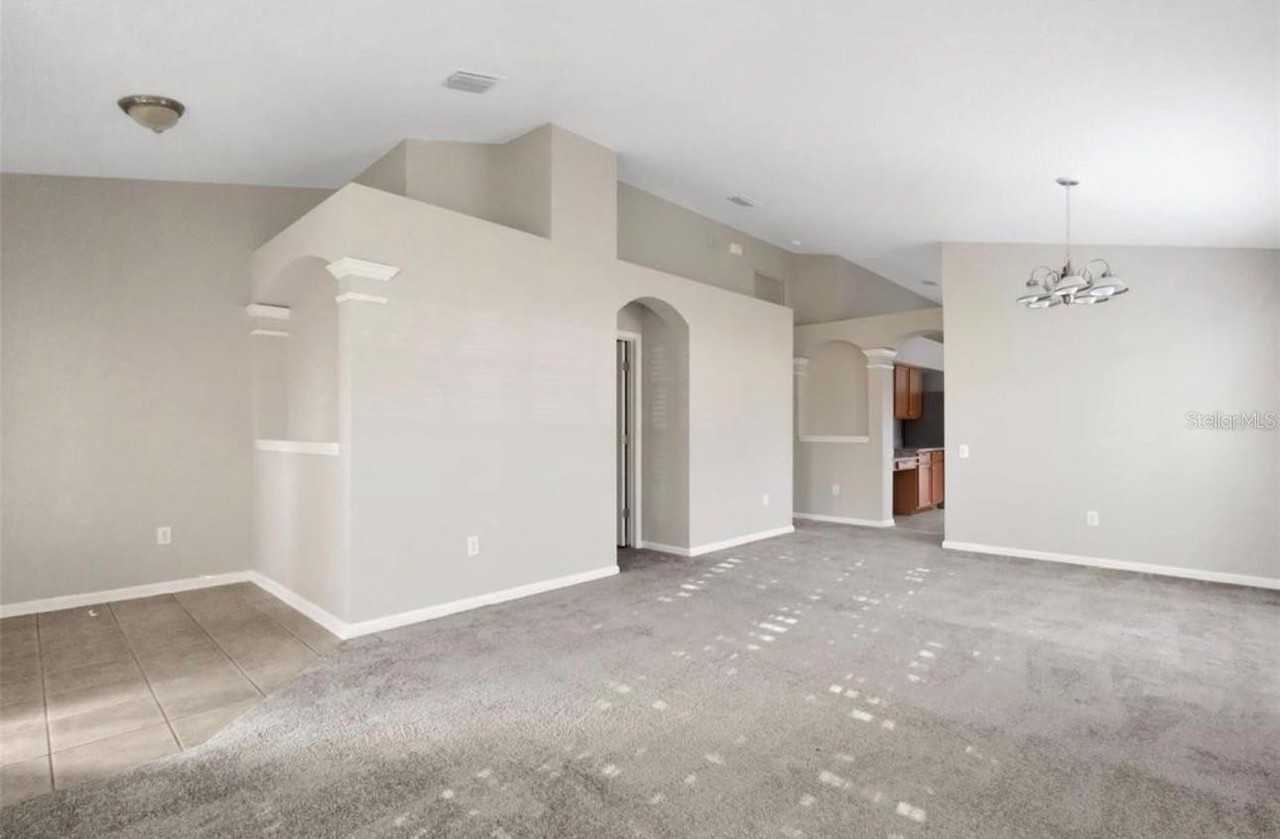 31115 Hannigan Pl - Photo 4 of 13