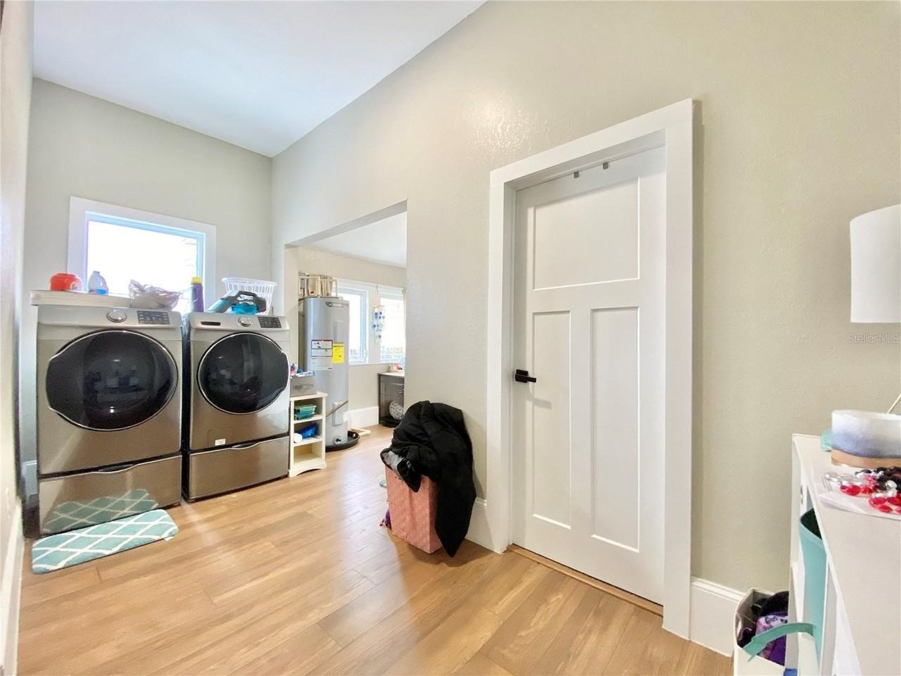 908 E 20th Ave - Photo 6 of 13