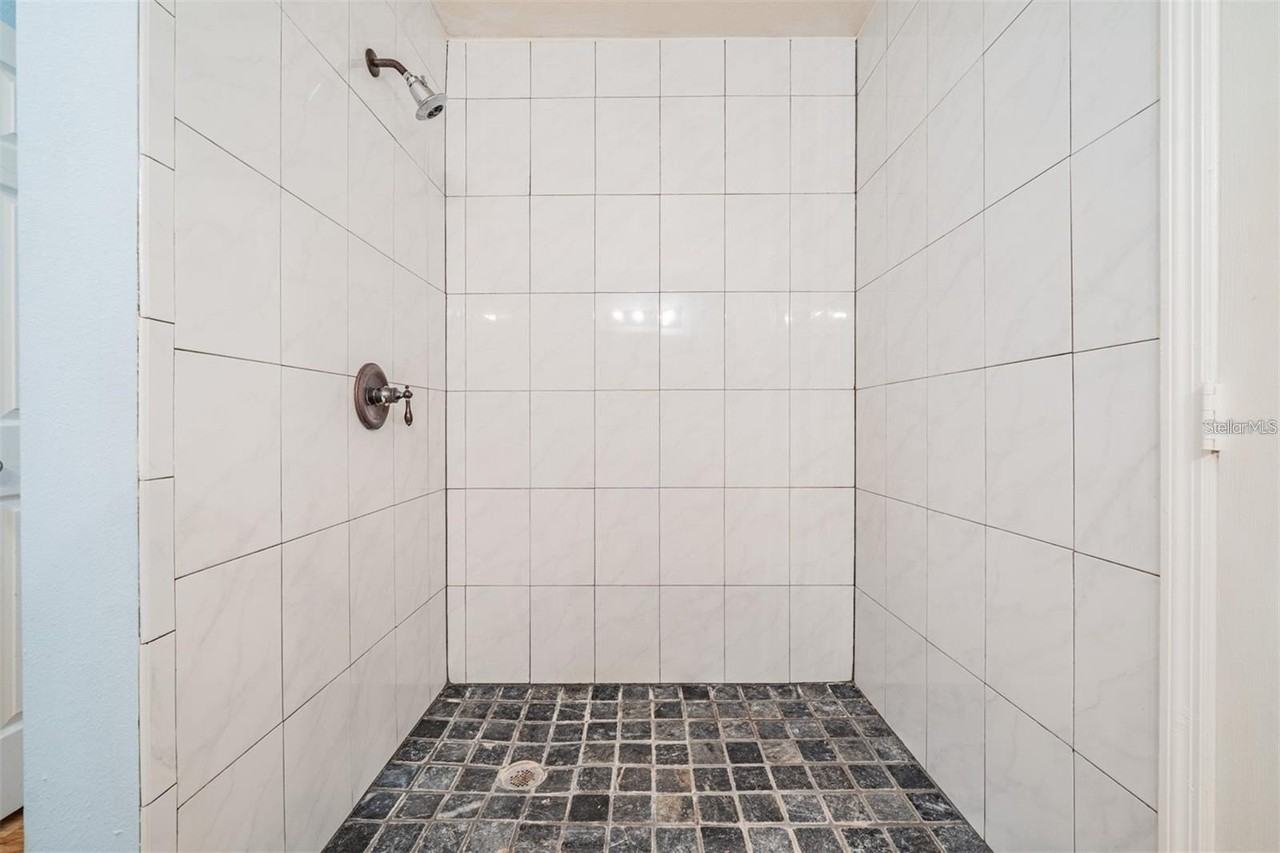 9156 Lake Chase Island Way #9156 - Photo 7 of 26