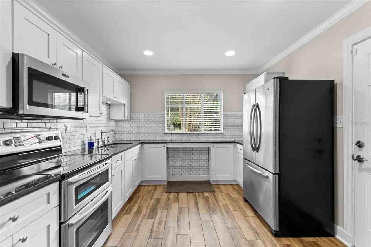 4009 W San Rafael St - Photo 5 of 33