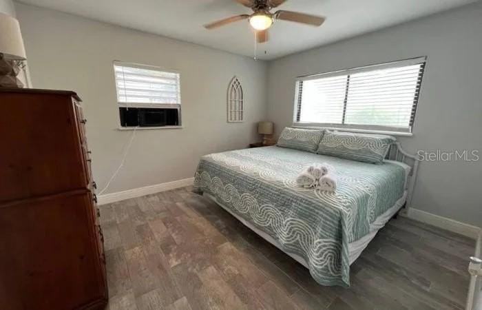 709 W Bayshore Dr - Photo 6 of 9