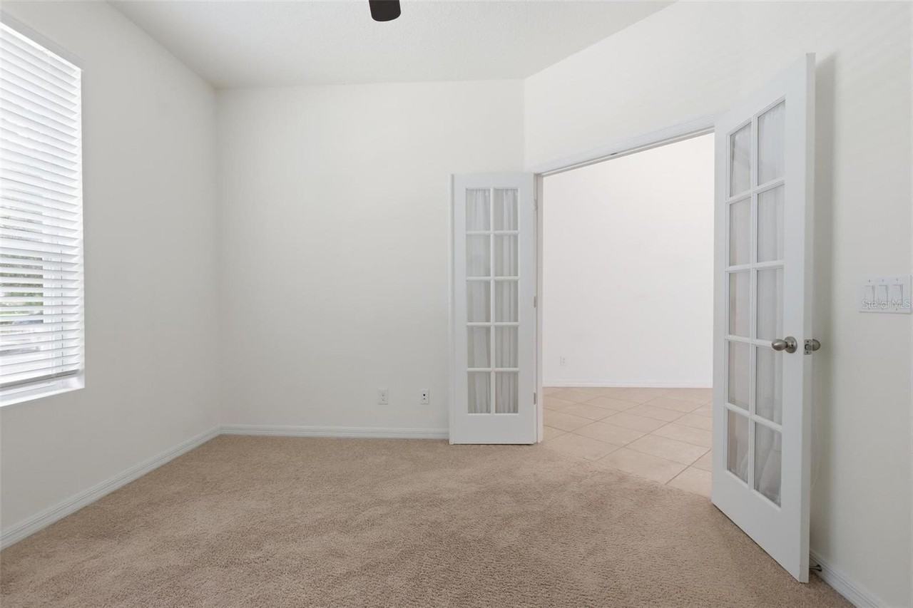 740 Preakness Cir - Photo 5 of 32