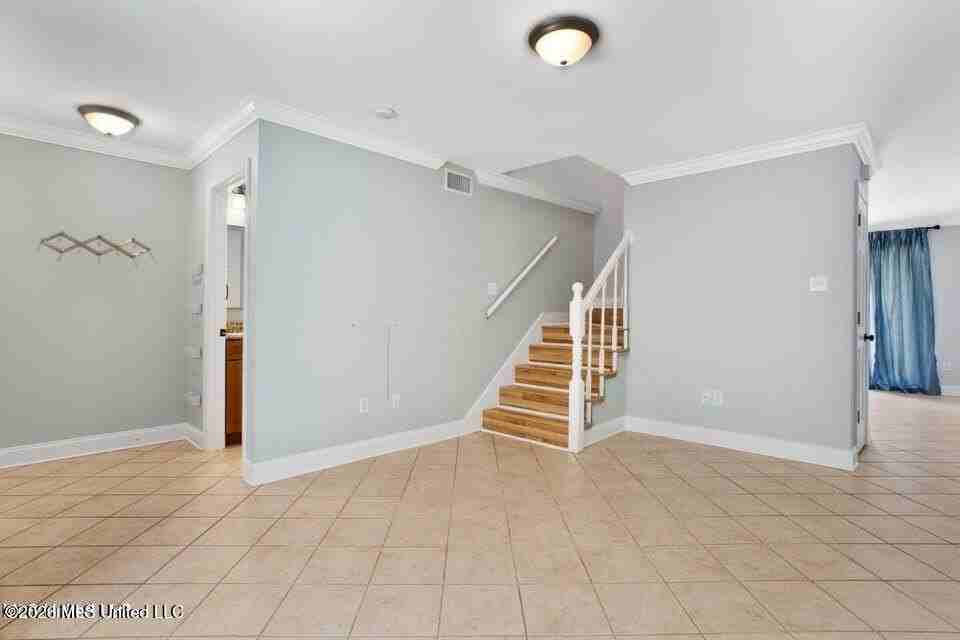 808 Desoto St Apt 7 - Photo 3 of 13