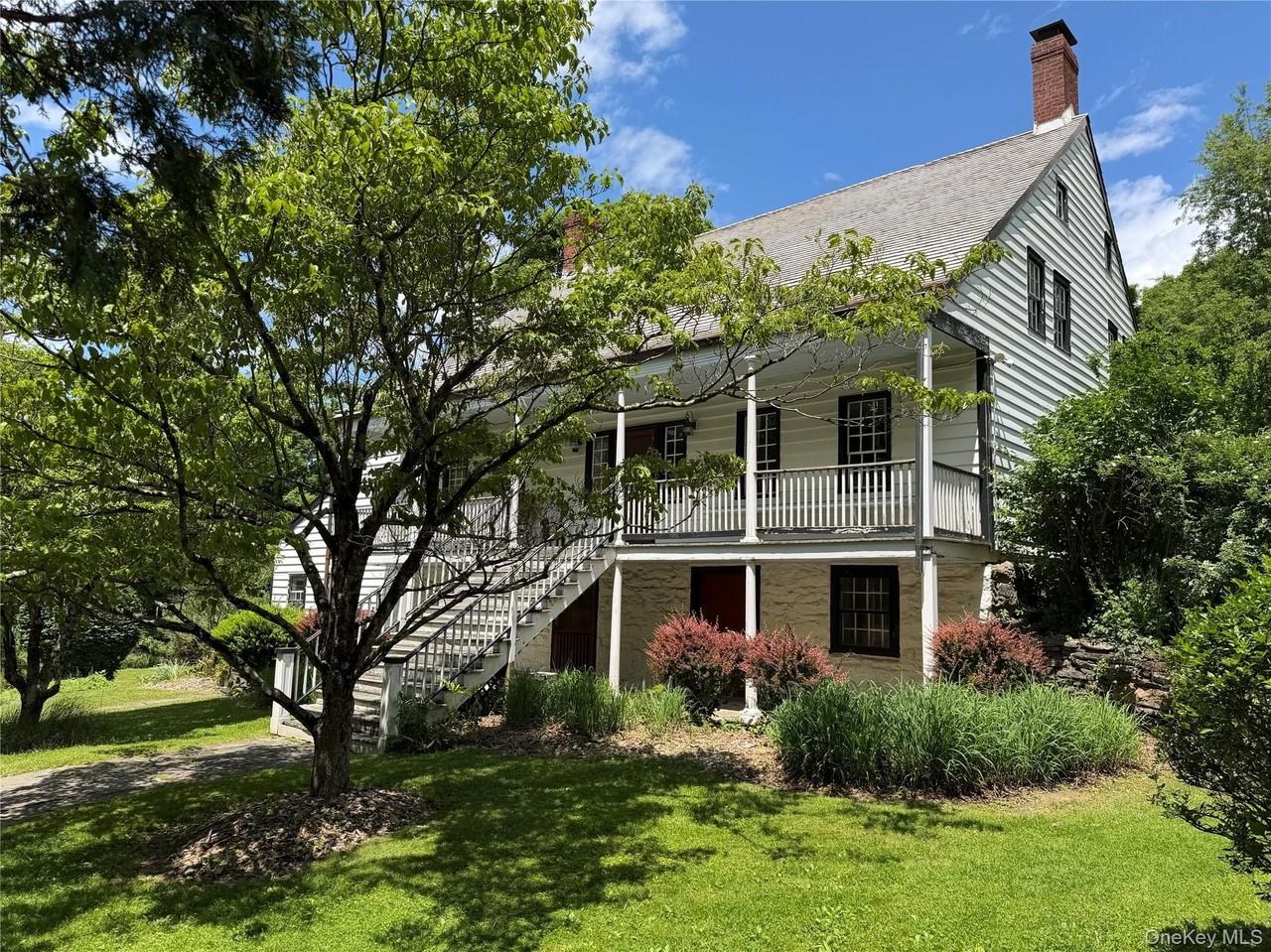15 Inningwood Rd - Photo 2 of 50