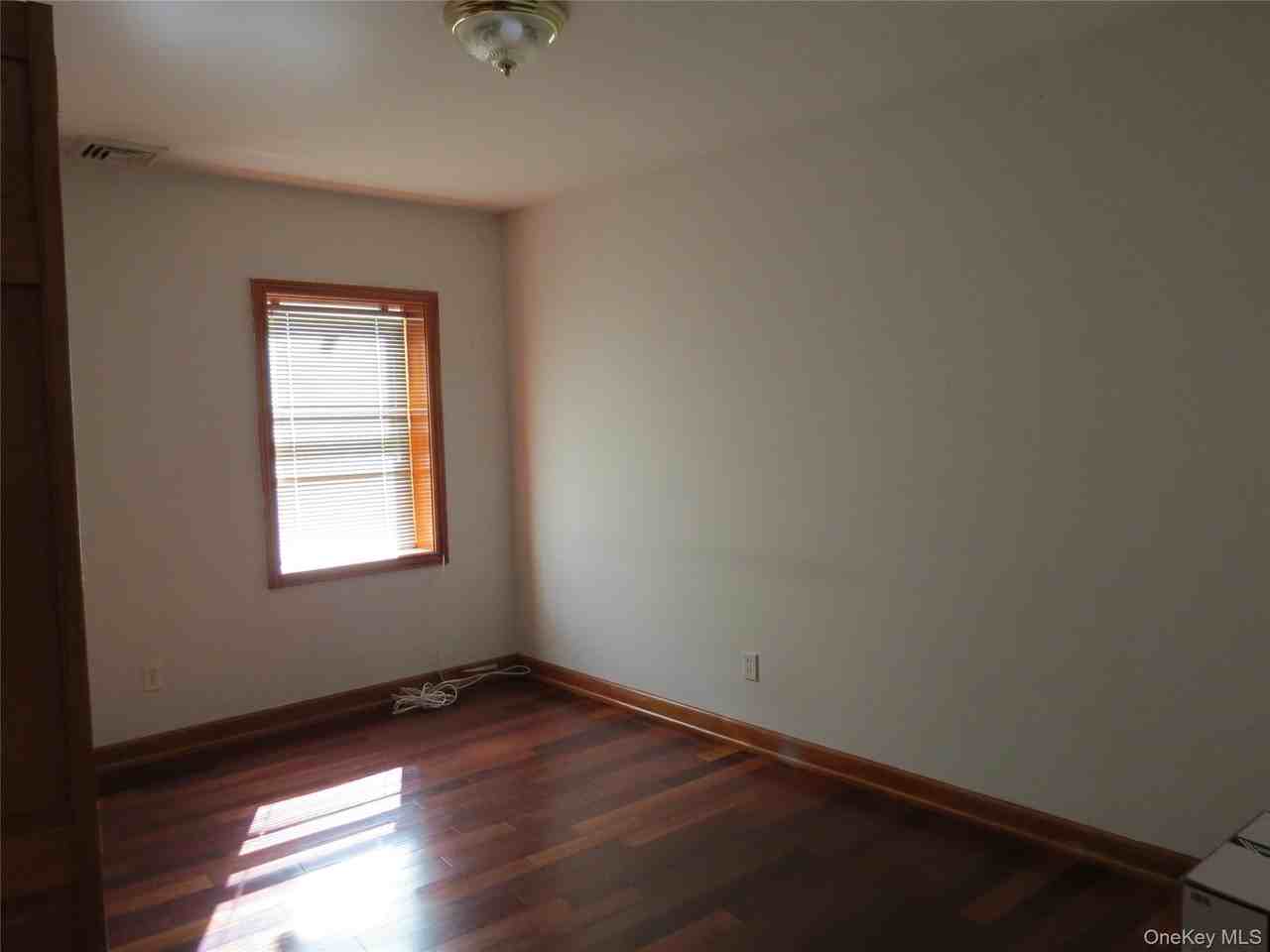 2 E Main St #5 - Photo 4 of 8